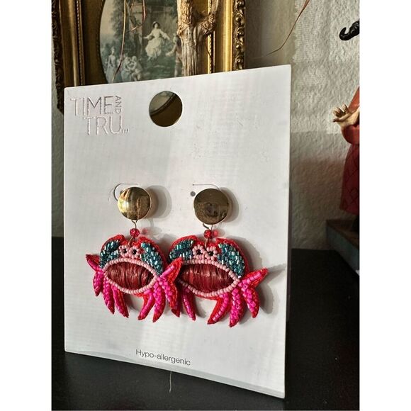 Time and tru beaded crab earrings NWT PINK - Picture 2 of 4